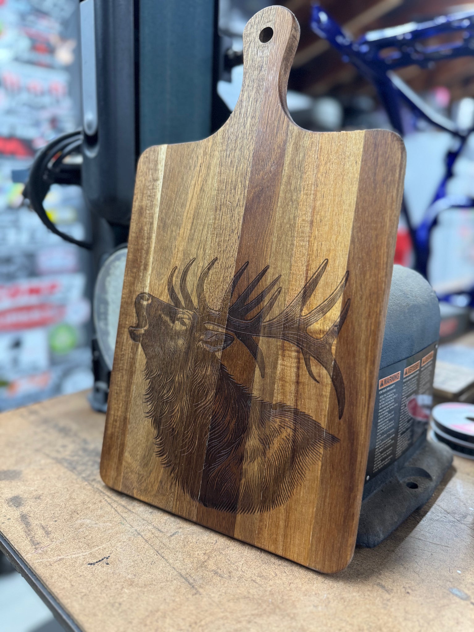 Elk Bugling Wood Handle Board