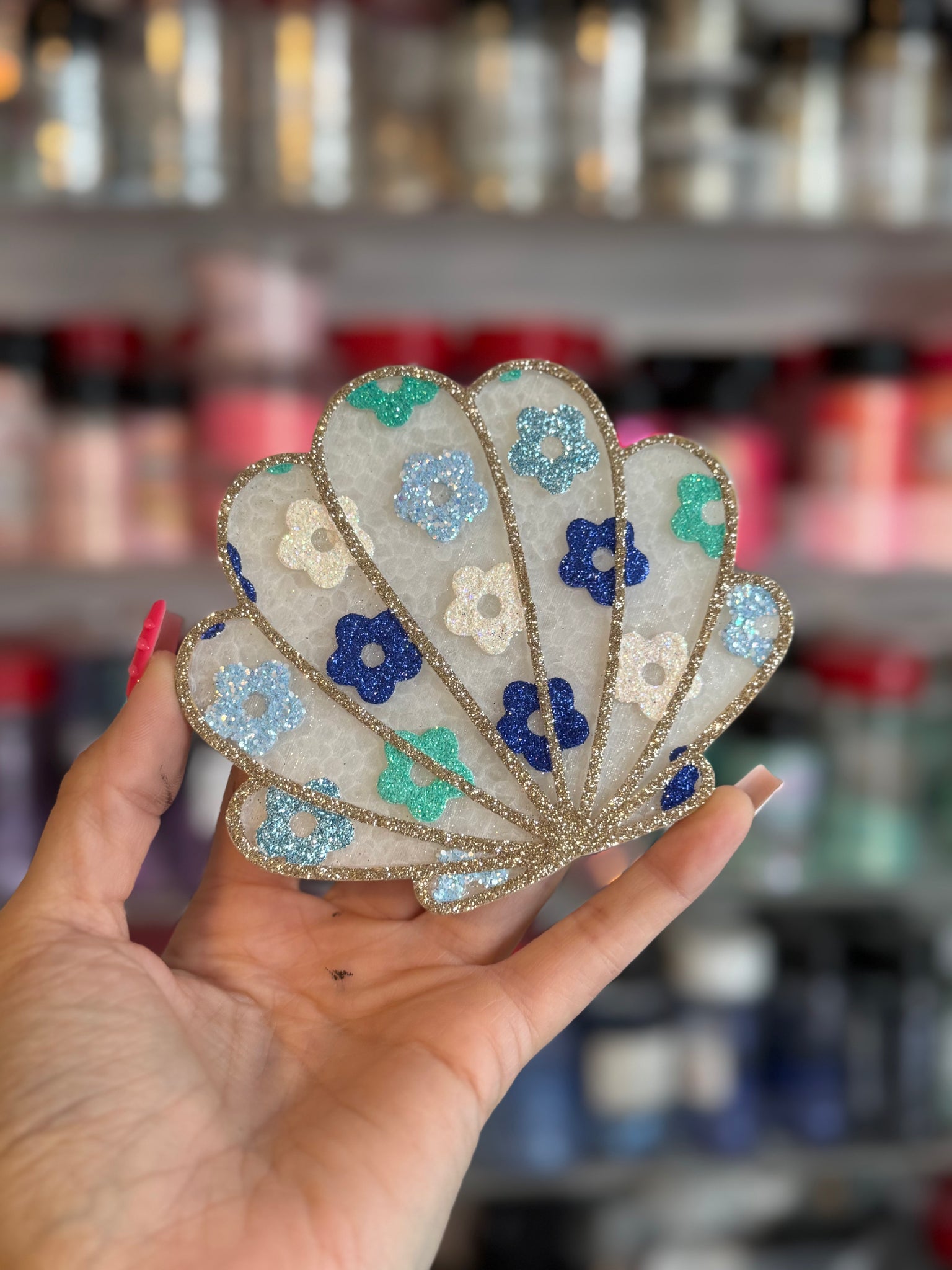 Floral Shell Freshie