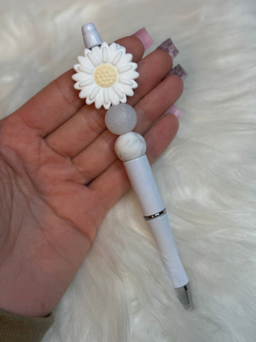 White Flower Pen